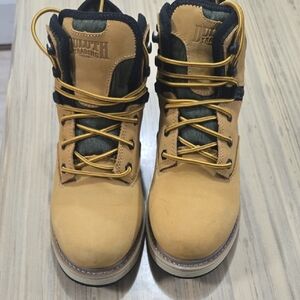 Duluth Trading Co Women's Brown and Black Boots